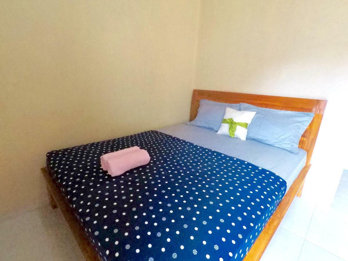 Asta Homestay Ilhas Karimunjava Exterior foto
