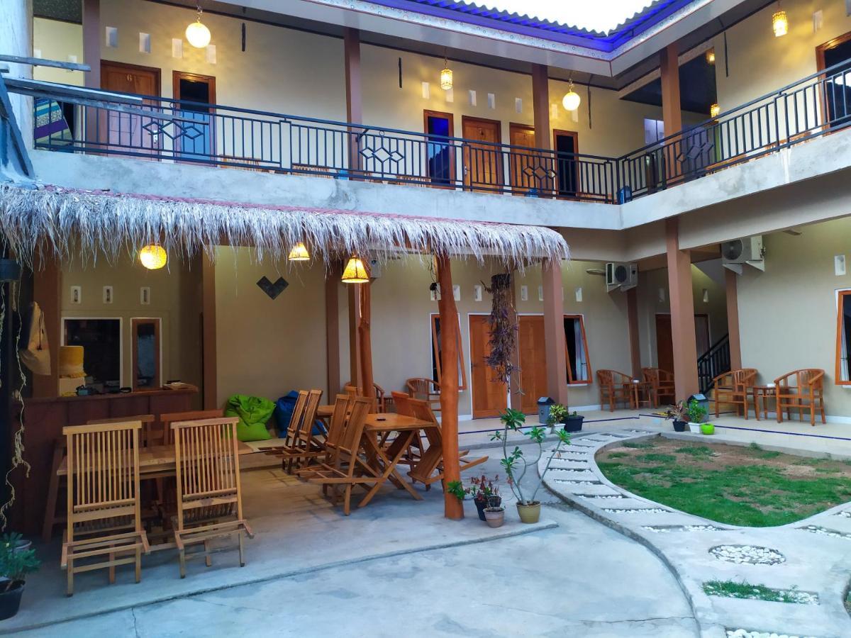 Asta Homestay Ilhas Karimunjava Exterior foto